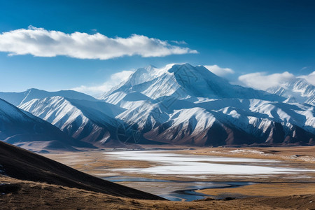 寒冷的雪山图片