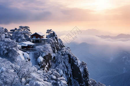 高耸的雪山图片