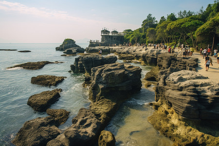 夏季的海边岩石景观图片
