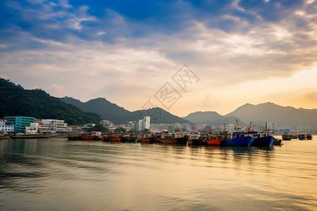 海面霞光图片