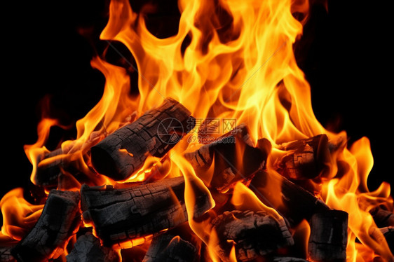 燃烧中的木炭棒图片