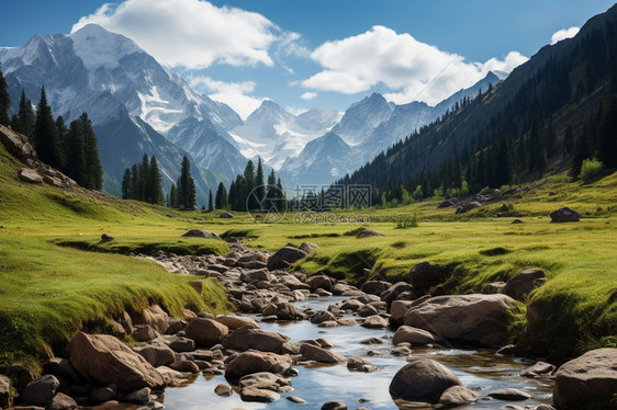 辽阔的高原山地景观图片