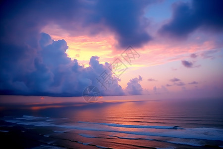 沙滩上多彩的落日景观背景图片