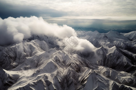 巨大的雪山图片