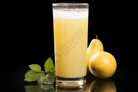 榨梨汁美味新鲜的梨子汁背景