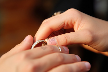 交换订婚戒指图片