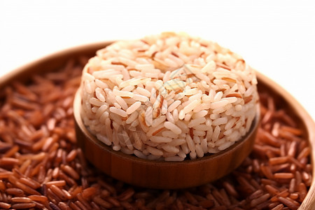 煮熟的糙米饭图片