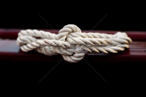 紧固编织的绳索图片