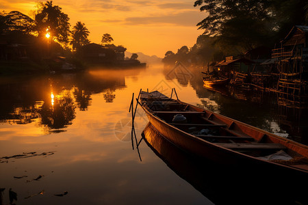 夕阳下美丽的风景图片