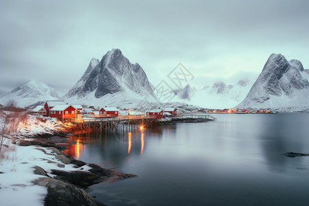 雪山村庄的美丽景观图片