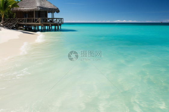 湖水很蓝的马尔代夫图片