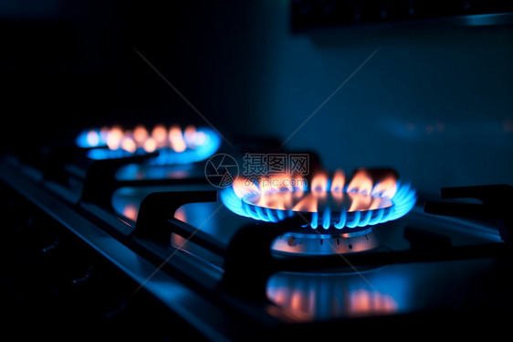 厨房的煤气灶图片