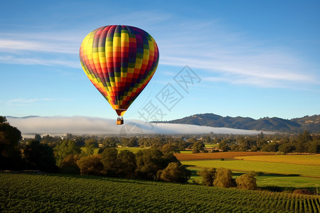 漂浮在空中的热气球图片