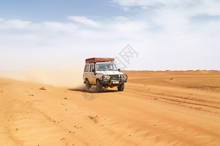 驰骋在沙漠里的吉普车图片