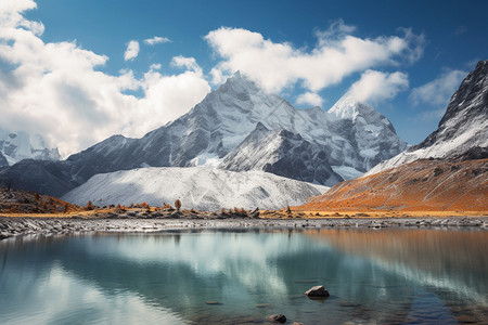 高原地区雪山的美丽景观图片