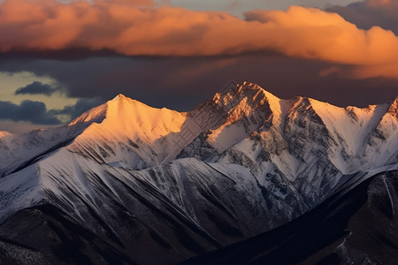 美丽的雪山美景图片图片