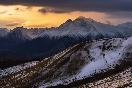 美丽的雪山景色图片