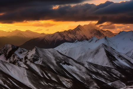 美丽的雪山美景图片