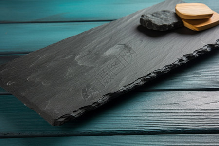 一块黝黑的石板桌垫图片
