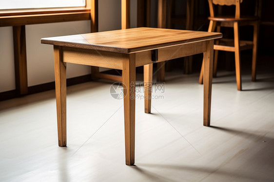 木头桌子图片