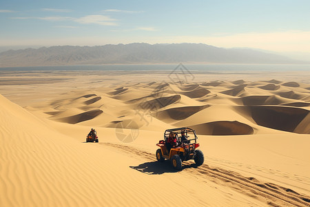 沙漠的越野车图片