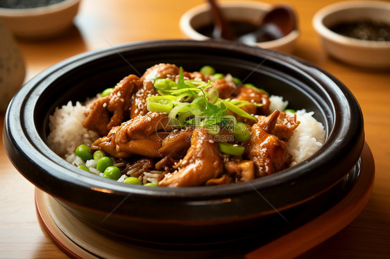 鸡肉米饭午餐图片