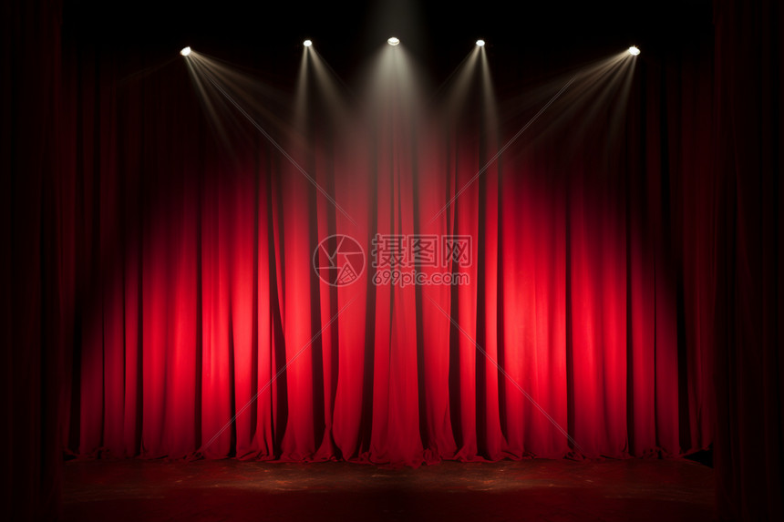 舞台上方的照明灯图片