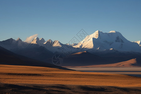 度假旅行的山峰图片