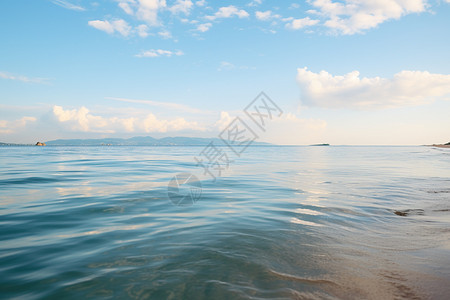 平静的海面背景图片