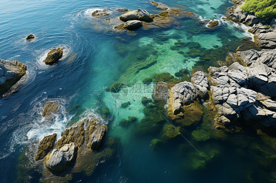 航拍海湾浅滩图片