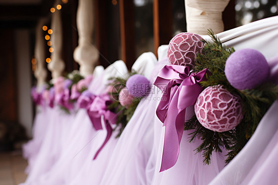 宴会上的紫色系装饰图片