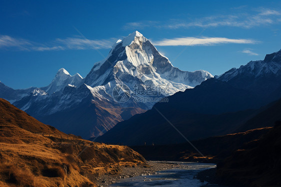 连绵的雪山图片