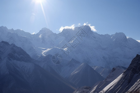 积雪的山脉图片