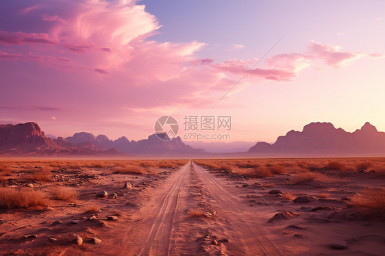 日落时沙漠的美丽景观图片