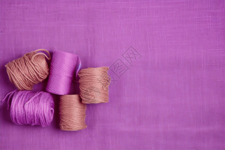紫色的布料图片