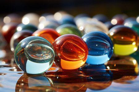 艺术创意美感的彩色玻璃球图片