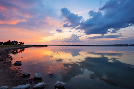 夜晚的海岛夕阳图片