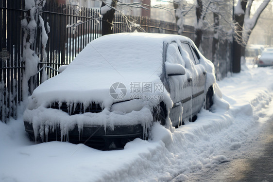 暴风雪过后的汽车车辆图片