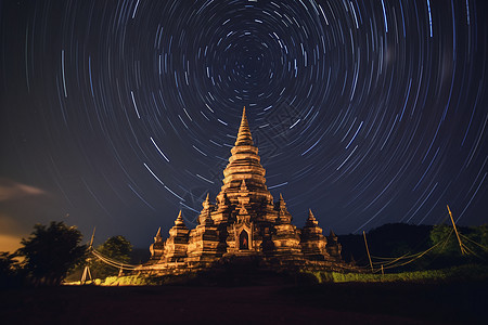 夜晚神圣的宝塔建筑图片