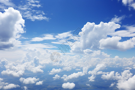 白云朵朵蓝蓝天空背景图片