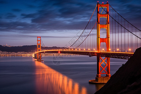 灯光照耀的跨海大桥图片