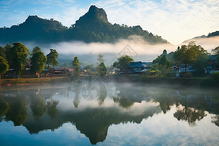 夏季山间日出美丽景观图片