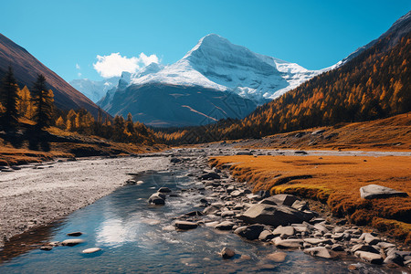 秋季美丽的高原山地景观图片