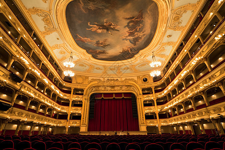 古典的歌剧院图片
