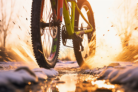 雪地自行车冬日阳光下的自行车冒险背景