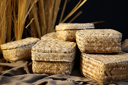 木制编织的篮子图片