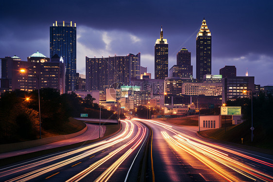 城市夜晚的高速路图片