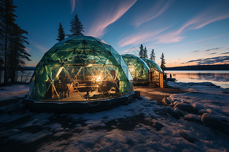 北极夜晚美丽的圆形穹顶设计图片