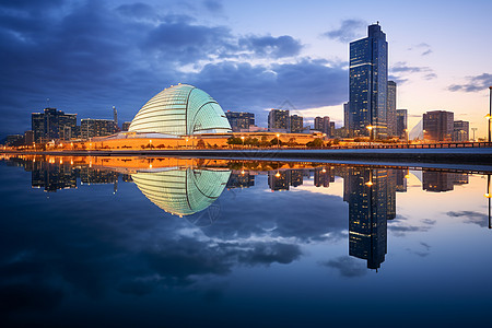 夜晚城市天际线的美丽景观图片