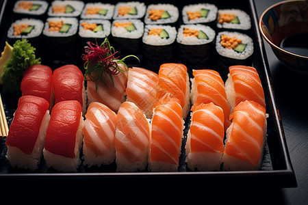 新鲜制作的日式寿司套餐背景图片